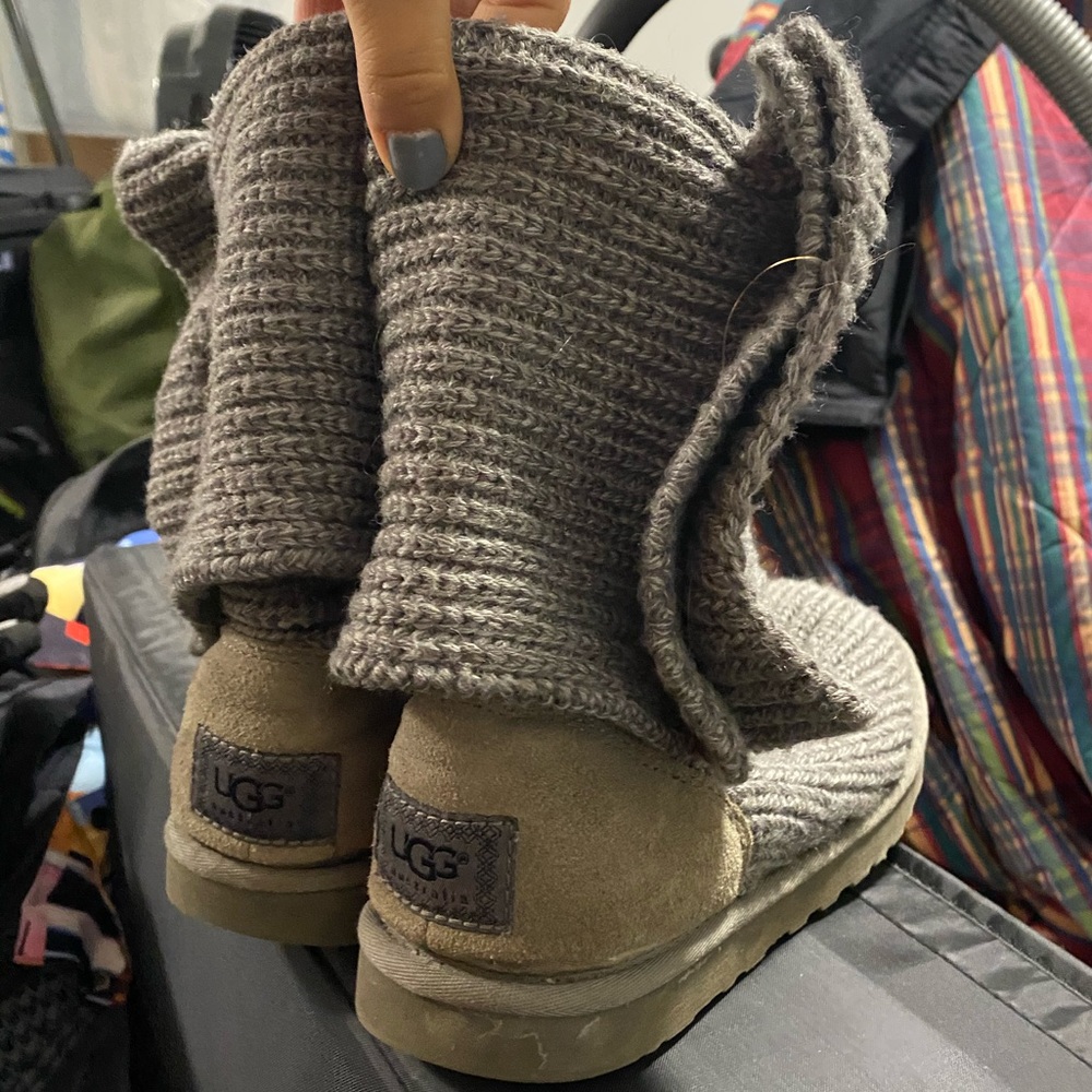 UGG AUSTRALIA Knitted Gray Boots